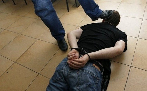 Чтобы «раскрыть» дело, выбили показания из задержанного прямо в отделе bryansk.bezformata