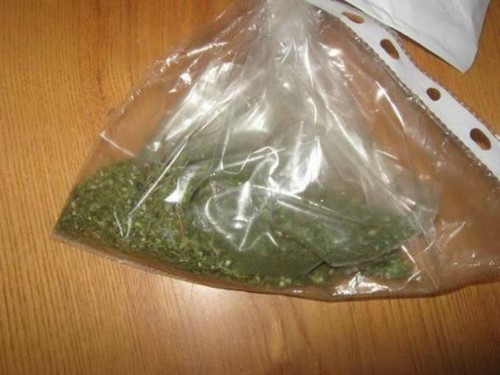 В Кувандыке сотрудники полиции выявили факт незаконного хранения наркотиков