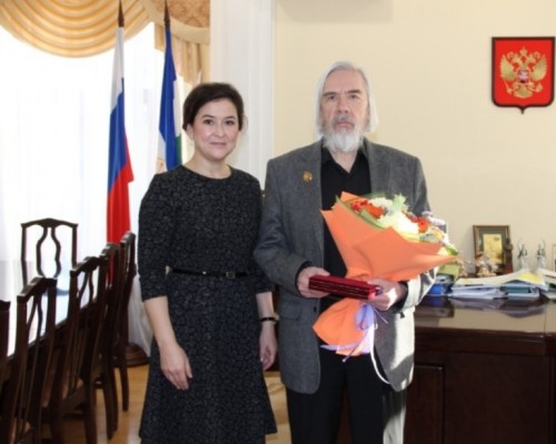 Художник из Оренбурга Тан Еникеев удостоен звания «Народный художник РФ»