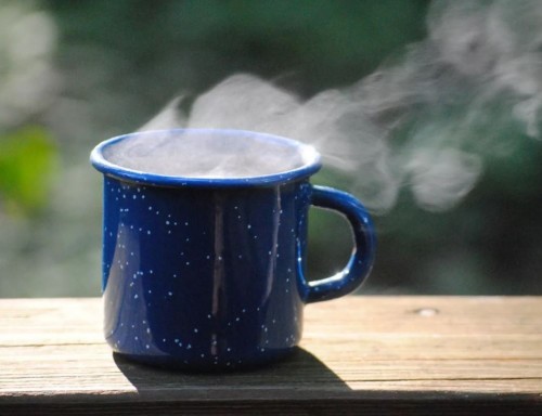 В Пономаревском районе ребенок опрокинул на себя стакан с кипятком В Пономаревском районе ребенок опрокинул на себя стакан с кипятком