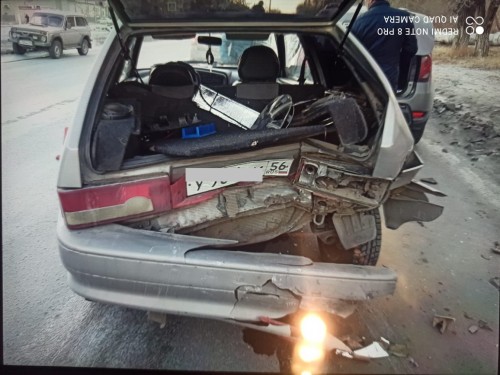 В Новотроицке произошло столкновение четырех автомобилей