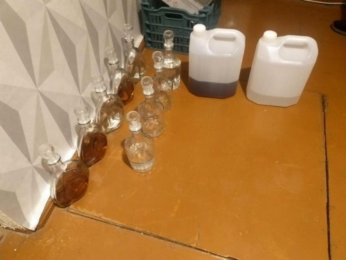 Житель Переволоцкого района отравил метанолом двух мужчин из Соль-Илецка Житель Переволоцкого района отравил метанолом двух мужчин из Соль-Илецка