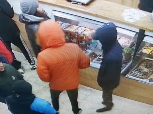 В Орске сотрудники полиции по горячим следам задержали двух подозреваемых в убийстве В Орске сотрудники полиции по горячим следам задержали двух подозреваемых в убийстве