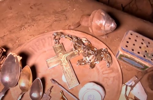 В Бугуруслане в здании бывшего Покровского женского монастыря обнаружен клад