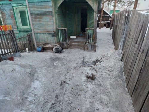 Сотрудники полиции Кувандыка работают на месте взрыва неизвестных предметов