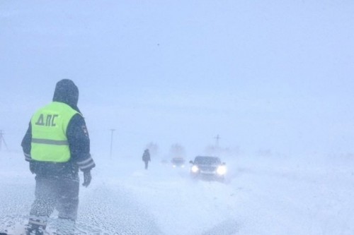 В Северном районе из-за непогоды введено ограничение движения транспортных средств В Северном районе из-за непогоды введено ограничение движения транспортных средств