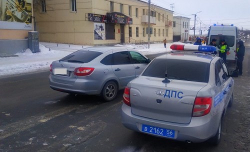 В Орске на улице Советской в ДТП пострадал пешеход