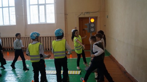 «Лаборатория безопасности» побывала в гостях у школьников города Соль-Илецка