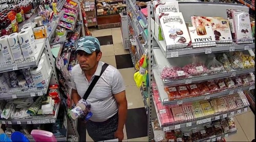 Сотрудники полиции Оренбурга устанавливают личность мужчин Сотрудники полиции Оренбурга устанавливают личность мужчин