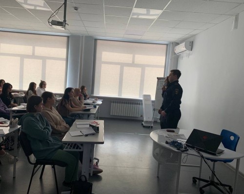 Сотрудники ОНК Оренбурга проводят профилактические мероприятия в рамках акции «Сообщи, где торгуют смертью» Сотрудники ОНК Оренбурга проводят профилактические мероприятия в рамках акции «Сообщи, где торгуют смертью»