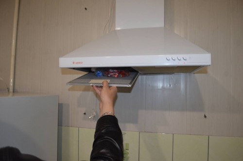 В Оренбургской области полицейскими изъято более 200 свертков героина, подготовленных к сбыту иностранцами