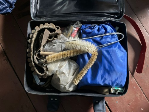 Следователями Отделения МВД России по Шарлыкскому району возбуждено уголовное дело в отношении мужчины, который незаконно хранил боеприпасы и оружие Следователями Отделения МВД России по Шарлыкскому району возбуждено уголовное дело в отношении мужчины, который незаконно хранил боеприпасы и оружие