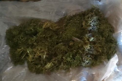 Сотрудники полиции Кувандыка выявили факт незаконного хранения наркотиков Сотрудники полиции Кувандыка выявили факт незаконного хранения наркотиков