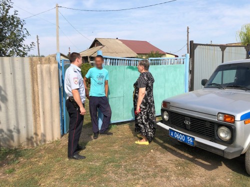 "Один день с участковым" провела член Общественного совета ОМВД России по Саракташскому району "Один день с участковым" провела член Общественного совета ОМВД России по Саракташскому району