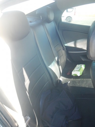 Сотрудниками ГИБДД совместно с сотрудниками по контролю за оборотом наркотиков при досмотре автомобиля обнаружена и изъята крупная партия наркотиков Сотрудниками ГИБДД совместно с сотрудниками по контролю за оборотом наркотиков при досмотре автомобиля обнаружена и изъята крупная партия наркотиков