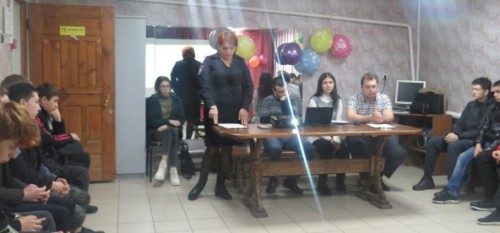 Сотрудники полиции с.Ташла провели встречу со студентами первого курса Ташлинского политехнического техникума в день правовой помощи детям. Сотрудники полиции с.Ташла провели встречу со студентами первого курса Ташлинского политехнического техникума в день правовой помощи детям.