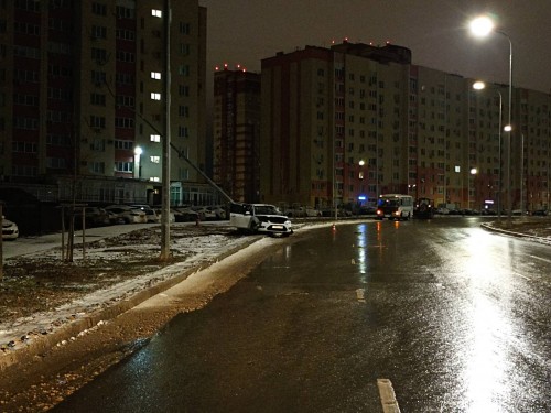 ГИБДД Оренбурга устанавливают обстоятельства произошедшего ДТП на проезде Северном ГИБДД Оренбурга устанавливают обстоятельства произошедшего ДТП на проезде Северном