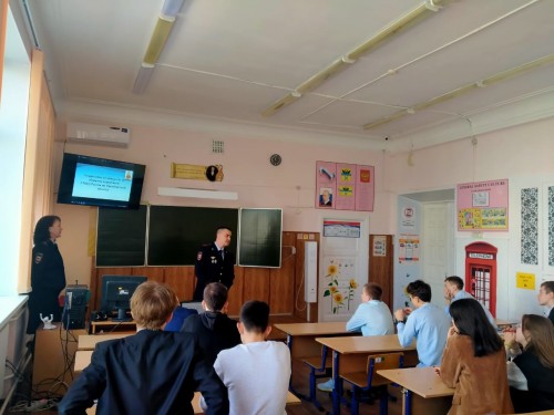 Сотрудники наркоконтроля и уголовного розыска регионального провели правовой встречи с учащимися и студентами Сотрудники наркоконтроля и уголовного розыска регионального провели правовой встречи с учащимися и студентами