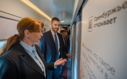 19 апреля на станции Оренбург состоялась презентация второго брендированного туристического вагона региона. 