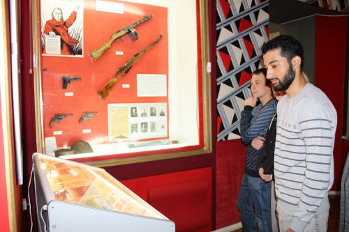 Студенты Оренбургского государственного университета совместно с преподавателем посетили музей Культурного центра УМВД России по Оренбургской области Студенты Оренбургского государственного университета совместно с преподавателем посетили музей Культурного центра УМВД России по Оренбургской области