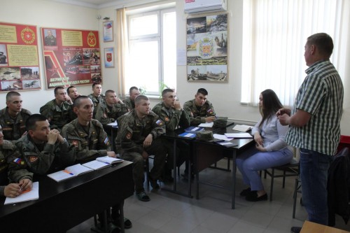   Сотрудники УНК области провели профилактическое мероприятие в в/ч № 44296