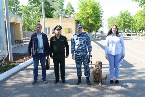   Сотрудники УНК области провели профилактическое мероприятие в в/ч № 44296