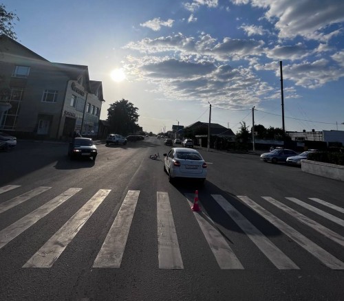 На улице Советской в центре села Сакмара сбили восьмилетнего мальчика На улице Советской в центре села Сакмара сбили восьмилетнего мальчика