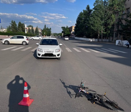 На улице Советской в центре села Сакмара сбили восьмилетнего мальчика На улице Советской в центре села Сакмара сбили восьмилетнего мальчика