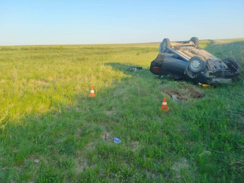 Сотрудники полиции Ясного устанавливают обстоятельства ДТП со смертельным исходом