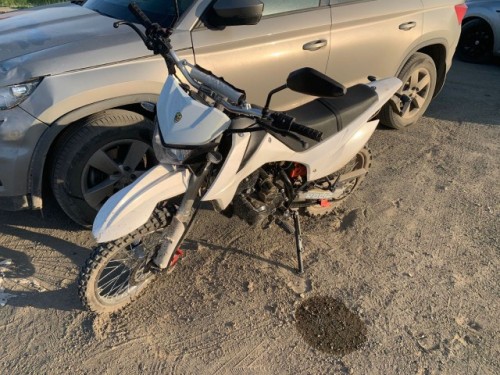 Сотрудники Госавтоинспекции города Орска устанавливают обстоятельства ДТП с участием несовершеннолетнего  мотоциклиста