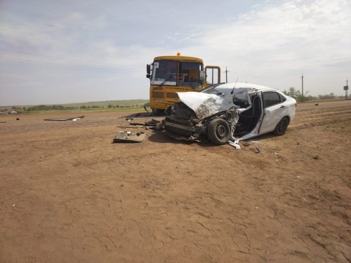 Сотрудниками полиции Сакмарского района проводится проверка по факту столкновения автобуса и легкового автомобиля Сотрудниками полиции Сакмарского района проводится проверка по факту столкновения автобуса и легкового автомобиля