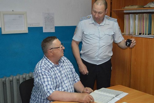 Общественник проверил работу изолятора временного содержания Отделения МВД России по Шарлыкскому району Общественник проверил работу изолятора временного содержания Отделения МВД России по Шарлыкскому району