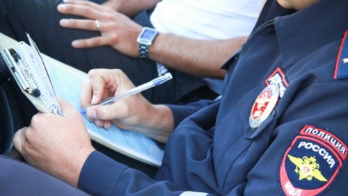 Оренбургские полицейские вернули владельцу угнанный автомобиль Оренбургские полицейские вернули владельцу угнанный автомобиль