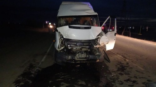 Сотрудники полиции Орска устанавливают обстоятельства ДТП, в котором пострадал пассажир