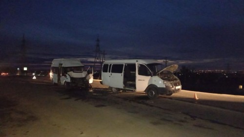 Сотрудники полиции Орска устанавливают обстоятельства ДТП, в котором пострадал пассажир