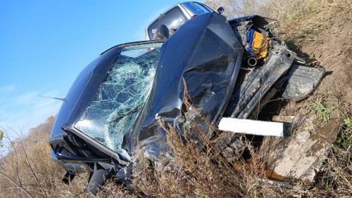 Сотрудниками полиции проводится проверка по факту ДТП в Бугурусланском районе Сотрудниками полиции проводится проверка по факту ДТП в Бугурусланском районе