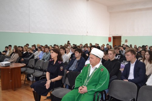 В Оренбурге сотрудники полиции и члены Общественного совета встретились со учащимися колледжа В Оренбурге сотрудники полиции и члены Общественного совета встретились со учащимися колледжа