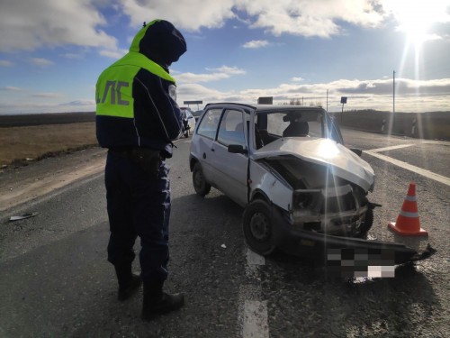 Сотрудники полиции Абдулинского района устанавливают обстоятельства ДТП с пострадавшими Сотрудники полиции Абдулинского района устанавливают обстоятельства ДТП с пострадавшими
