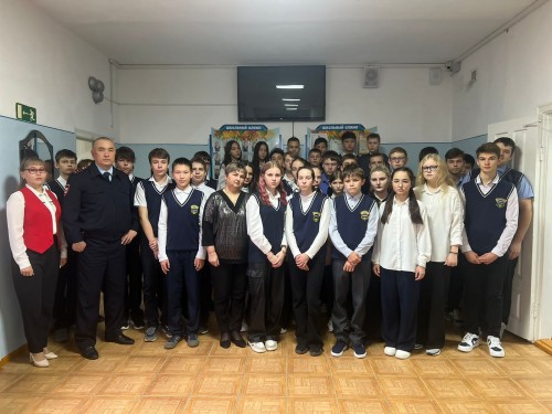 Сотрудниками полиции совместно с общественниками в рамках акции «Нет ненависти и вражде» проведена встреча с учащимися Первомайской ООШ Сотрудниками полиции совместно с общественниками в рамках акции «Нет ненависти и вражде» проведена встреча с учащимися Первомайской ООШ