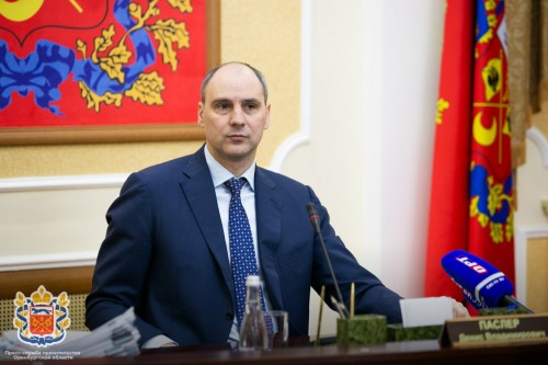 Губернатор призвал все службы мобилизоваться в связи с неблагоприятными погодными условиями Губернатор призвал все службы мобилизоваться в связи с неблагоприятными погодными условиями