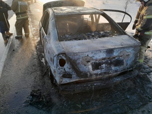 На трассе Оренбург-Илек сгорел автомобиль