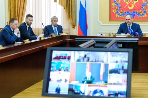 Губернатор Денис Паслер поручил усилить контроль за прохождением весеннего паводка