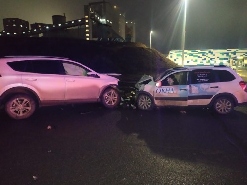 Сотрудники Госавтоинспекции Новотроицка проводят проверку по факту ДТП, в котором погиб пассажир Сотрудники Госавтоинспекции Новотроицка проводят проверку по факту ДТП, в котором погиб пассажир