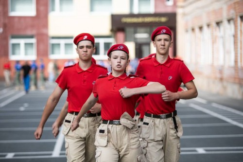 Команды ПФО продолжают соревноваться за звание лучших в окружном этапе игры «Зарница 2.0» Команды ПФО продолжают соревноваться за звание лучших в окружном этапе игры «Зарница 2.0»