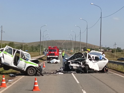 В Сакмаре будут судить водителя, виновного в ДТП, унесшего жизни троих человек В Сакмаре будут судить водителя, виновного в ДТП, унесшего жизни троих человек