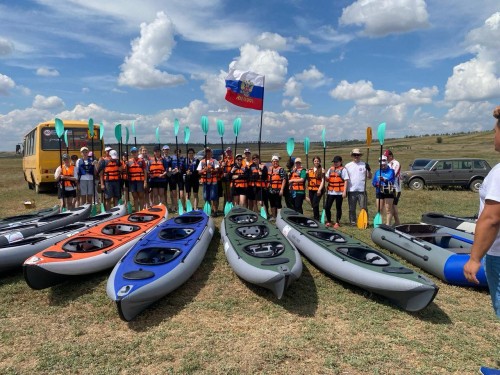 Специалисты "Сладковско-Заречное" приняли участие в экологическом сплаве по реке Чаган