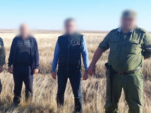 В Оренбуржье пресечена попытка иностранцев незаконно пересечь госграницу В Оренбуржье пресечена попытка иностранцев незаконно пересечь госграницу