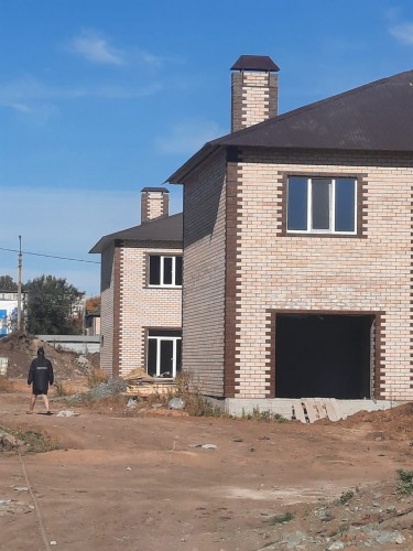 Правоохранители Гая выявили нелегальных мигрантов в строящихся торговых точках Правоохранители Гая выявили нелегальных мигрантов в строящихся торговых точках