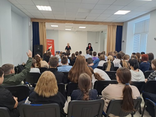 Полицейские в Кувандыке провели в школах беседы в рамках Дня правовой помощи детям Полицейские в Кувандыке провели в школах беседы в рамках Дня правовой помощи детям