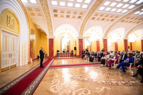 Губернатор Денис Паслер поздравил журналистов с Днём российской печати Губернатор Денис Паслер поздравил журналистов с Днём российской печати